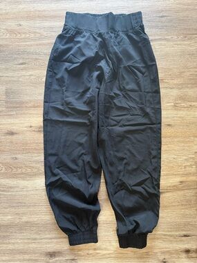 Women’s parachute Black breathable pants